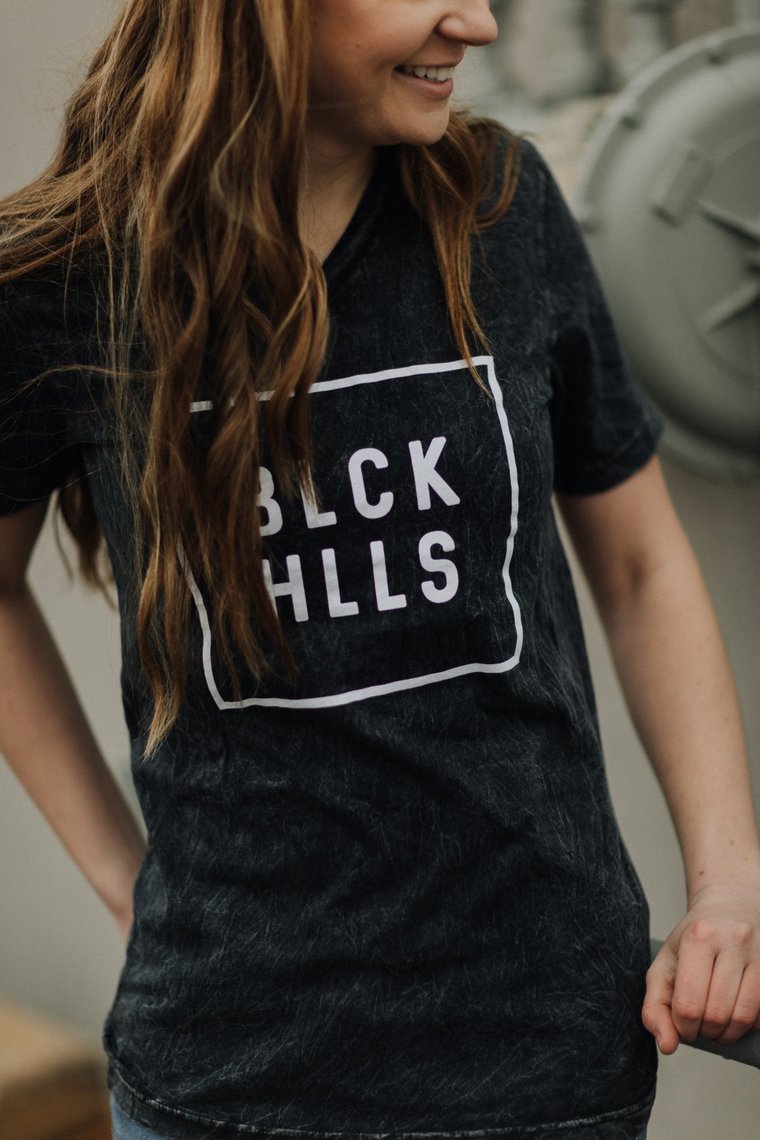 BLCK HLLS Mineral Wash Vneck Tee |  Black