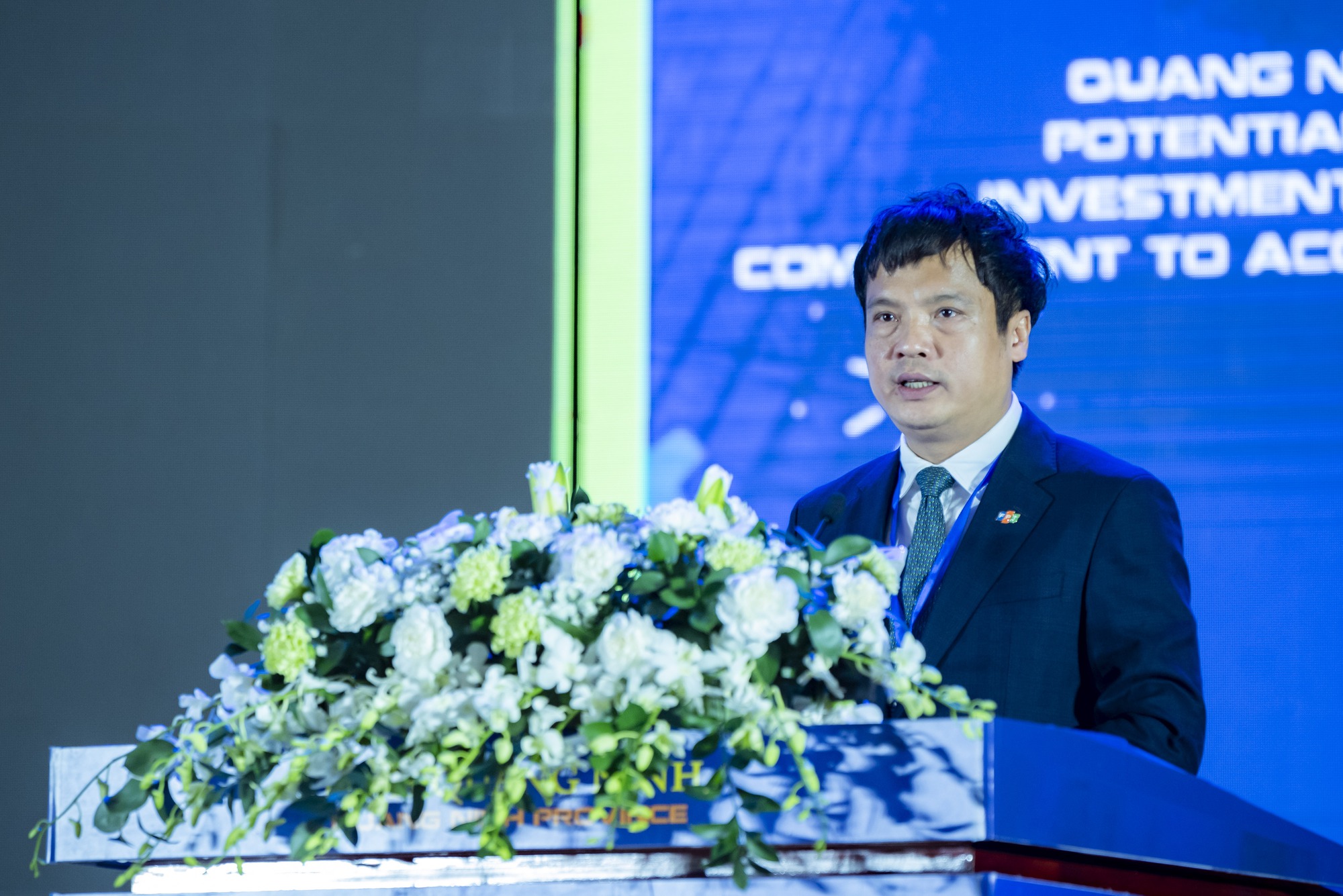 Ông Nguyễn Văn Khoa phát biểu tại sự kiện Tổng giám đốc FPT phát biểu tại Hội nghị xúc tiến khoa học công nghệ Quảng Ninh